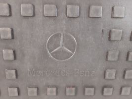Mercedes-Benz ML W164 Tappetino di rivestimento del bagagliaio/baule di gomma 