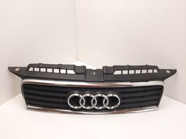 Audi A3 S3 8P Etupuskurin ylempi jäähdytinsäleikkö 8P3853651