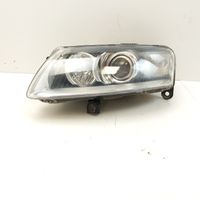 Audi A6 S6 C6 4F Lampa przednia 160135