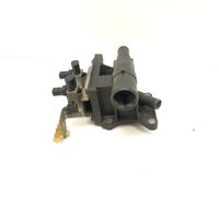 Volvo V70 Termostato/alloggiamento del termostato 6G9G8K556AA