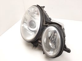 Mercedes-Benz E W211 Lampa przednia 15436200