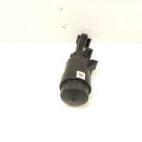 Mercedes-Benz Sprinter W906 Supporto di montaggio del filtro dell’olio 70321178