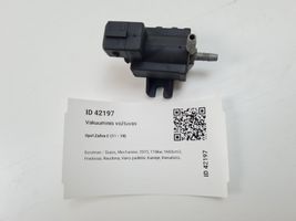 Opel Zafira C Vacuum valve 55577092