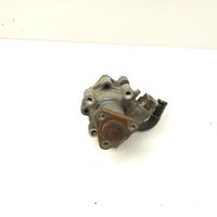 Volkswagen PASSAT B5 Ohjaustehostimen pumppu 8D0145156L