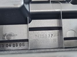 BMW 2 F46 Kita bagažinės apdailos detalė 7425337