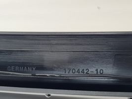 BMW 2 F46 Rivestimento modanatura del vetro della portiera posteriore 7332983