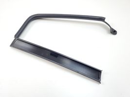 BMW 2 F46 Rivestimento modanatura del vetro della portiera posteriore 7332983