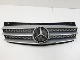 Mercedes-Benz Vito Viano W639 Etupuskurin ylempi jäähdytinsäleikkö A6398880123