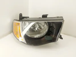 Mitsubishi L200 Lampa przednia 