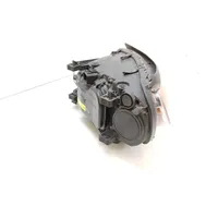 Volvo XC70 Lampa przednia 31383541