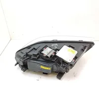 Volvo XC70 Lampa przednia 31383541