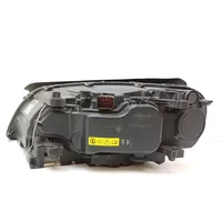 Volvo XC70 Lampa przednia 31383541