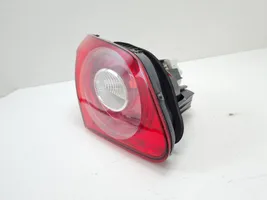 Volkswagen PASSAT CC Lampy tylnej klapy bagażnika 3C8945093E