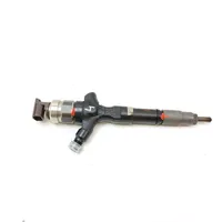 Toyota Hilux (AN10, AN20, AN30) Injecteur de carburant 2367030400