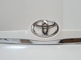 Toyota Verso Éclairage de plaque d'immatriculation 768110F090
