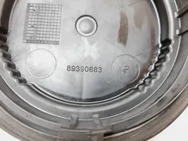 Opel Corsa D Cache-poussière de phare avant 89390683