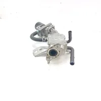 Toyota Yaris Refroidisseur de vanne EGR 2205000020