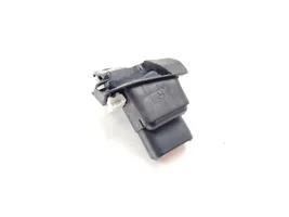 Toyota Prius (XW50) Rear seatbelt buckle 6236295