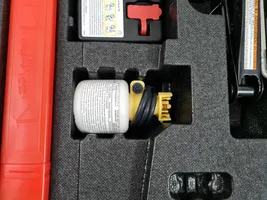 Toyota Prius (XW50) Kit d’outils 6499547030