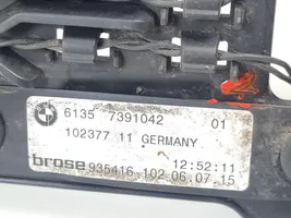 BMW 2 F46 Tavaratilan kannen liiketunnistin 7391042