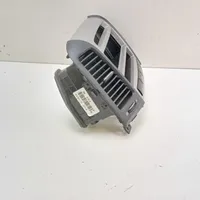 Hyundai Santa Fe Griglia di ventilazione centrale cruscotto 974202B000