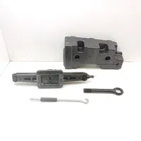 Hyundai Santa Fe Tool set 091492B050