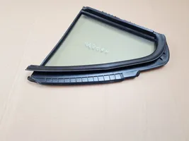 Suzuki Kizashi Fenêtre latérale vitre arrière L8467557L0
