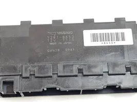 Suzuki Kizashi Module de fusibles 72818650