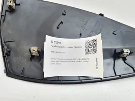 BMW 3 G20 G21 Panelės apdailos skydas (šoninis) 6805559