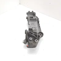 Nissan NV400 Generator/alternator bracket 117103703R