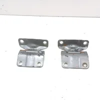 Mitsubishi L200 Tailgate/trunk/boot hinge 