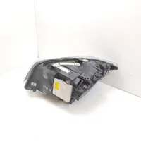 BMW 3 E90 E91 Lampa przednia 7161668