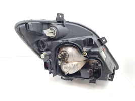 Mercedes-Benz Sprinter W906 Lampa przednia A9068200161