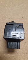 Nissan X-Trail T32 Wing mirror switch 15X22SN