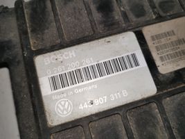 Volkswagen PASSAT B3 Centralina/modulo del motore 443907311B