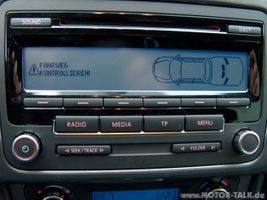 Volkswagen PASSAT B6 Unità principale autoradio/CD/DVD/GPS 1K0035186