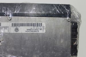 Volkswagen PASSAT B6 Garso stiprintuvas 3C0035456K