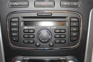 Ford Mondeo MK IV Panel / Radioodtwarzacz CD/DVD/GPS BS7T18C815AG