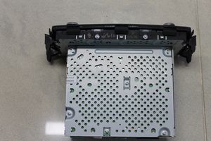 Suzuki Vitara (LY) Panel / Radioodtwarzacz CD/DVD/GPS CQJZ93F2TT