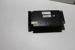 Audi A4 S4 B5 8D Amplificateur de son 8D0035225