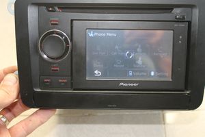 Volkswagen Golf VI Panel / Radioodtwarzacz CD/DVD/GPS 