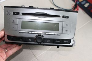 Toyota Avensis T270 Unidad delantera de radio/CD/DVD/GPS 8612005220