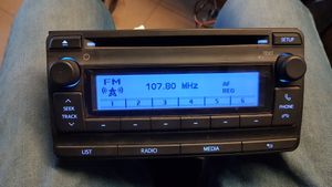 Toyota Avensis T270 Radio/CD/DVD/GPS-pääyksikkö 8612005240