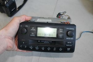 Toyota Corolla E120 E130 Radio/CD/DVD/GPS-pääyksikkö 8612002250
