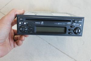 Nissan X-Trail T30 Unité principale radio / CD / DVD / GPS 281851F501