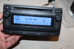 Toyota Corolla Verso AR10 Radio/CD/DVD/GPS-pääyksikkö 8612005240