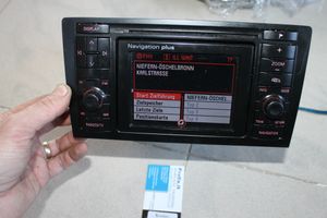 Audi A8 S8 D2 4D Radio/CD/DVD/GPS head unit 4D0035192E