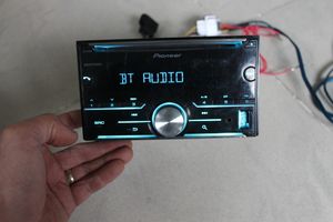 Nissan Juke I F15 Radio/CD/DVD/GPS-pääyksikkö 