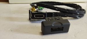 Audi A6 S6 C6 4F USB savienotājs 4F0035727