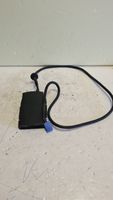 Renault Megane II USB jungtis 7711419487